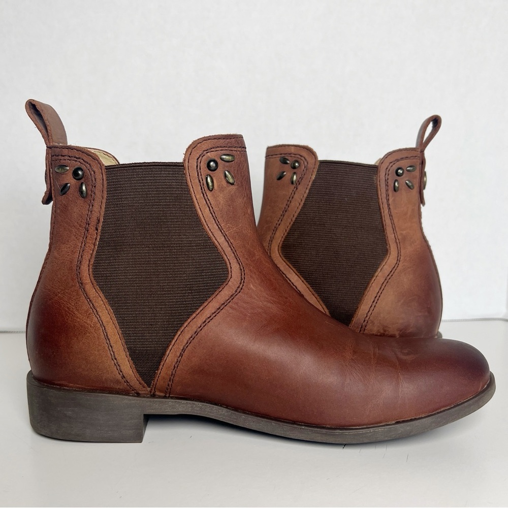 •OLUKAI•‎ Kualona Round Toe Pull On Ankle Boot in Friar Brown Leather Size 6.5 - Picture 5 of 12
